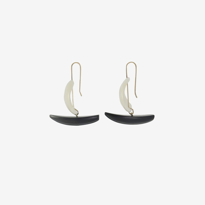 GABRIELLA KISS 14K & MOTHER-OF-PEARL GHOST SHIPS WITH BLACK JADE