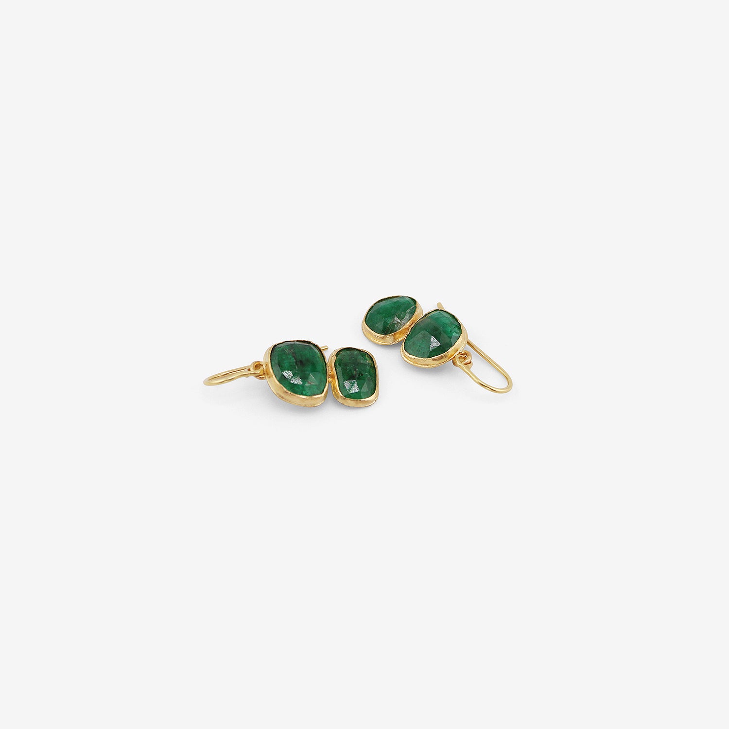JUDY GEIB 18K & ROSE-CUT COLOMBIAN EMERALD DOUBLE DROP EARRINGS, 6.53CT