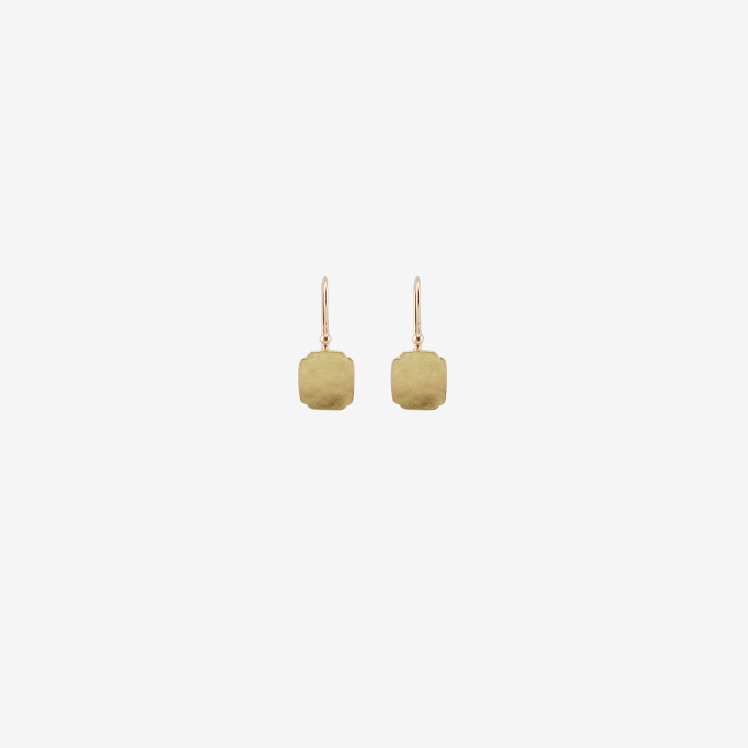 GABRIELLA KISS 18K TINY SQUARE SCALLOP EARRINGS