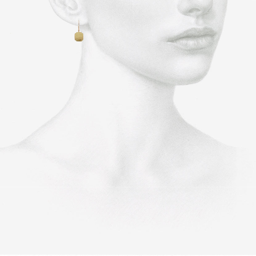 GABRIELLA KISS 18K TINY SQUARE SCALLOP EARRINGS