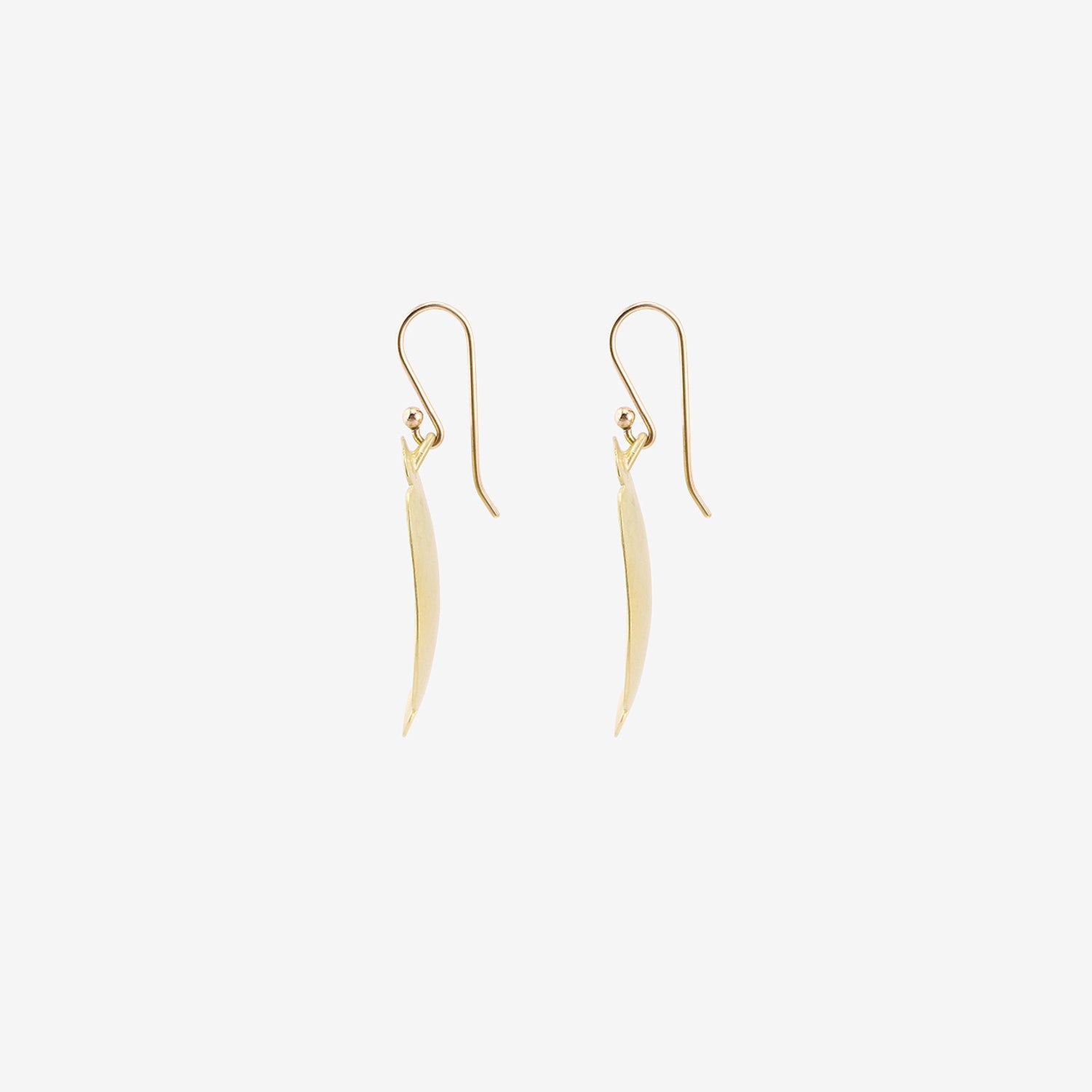 GABRIELLA KISS 18K MEDIUM ELONGATED OVAL SCALLOP EARRINGS