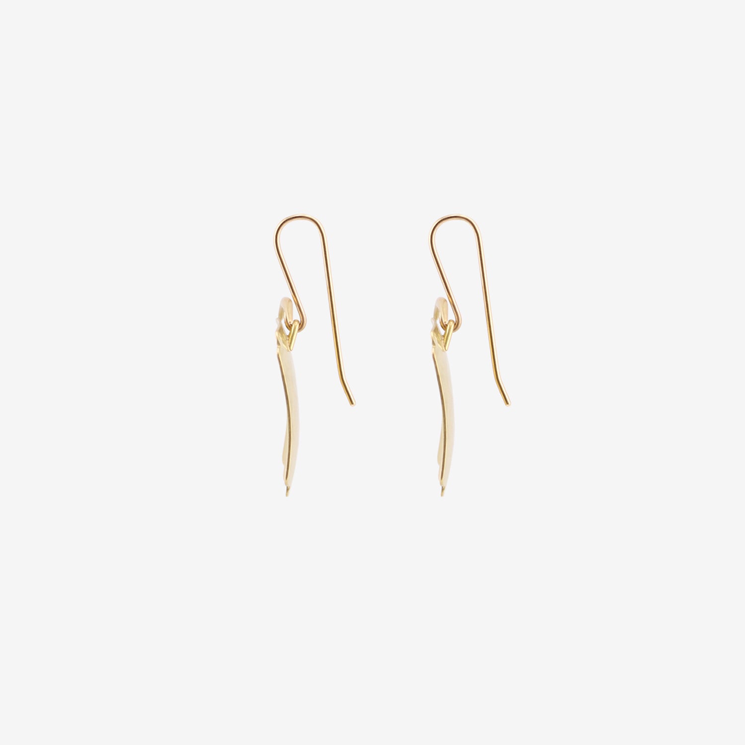 GABRIELLA KISS 18K MEDIUM RECTANGULAR SCALLOP EARRINGS