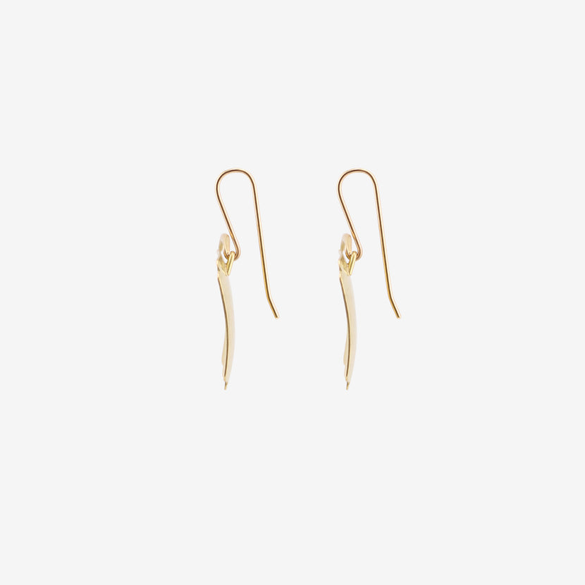 GABRIELLA KISS 18K MEDIUM RECTANGULAR SCALLOP EARRINGS