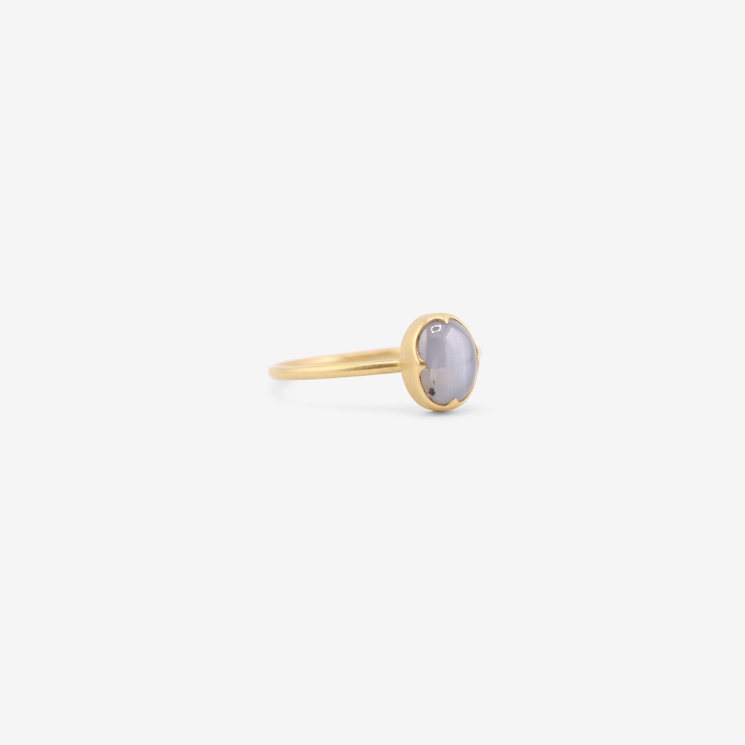 GABRIELLA KISS 18K & OVAL LAVENDER STAR SAPPHIRE RING, 1.88CT