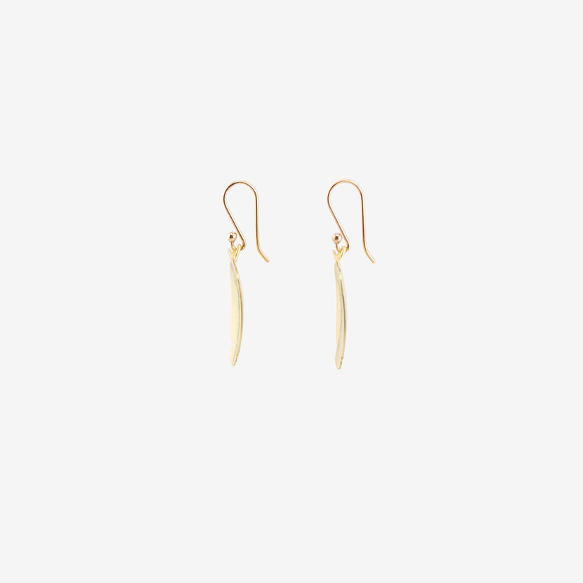 GABRIELLA KISS 18K SMALL-MEDIUM OVAL SCALLOP EARRINGS