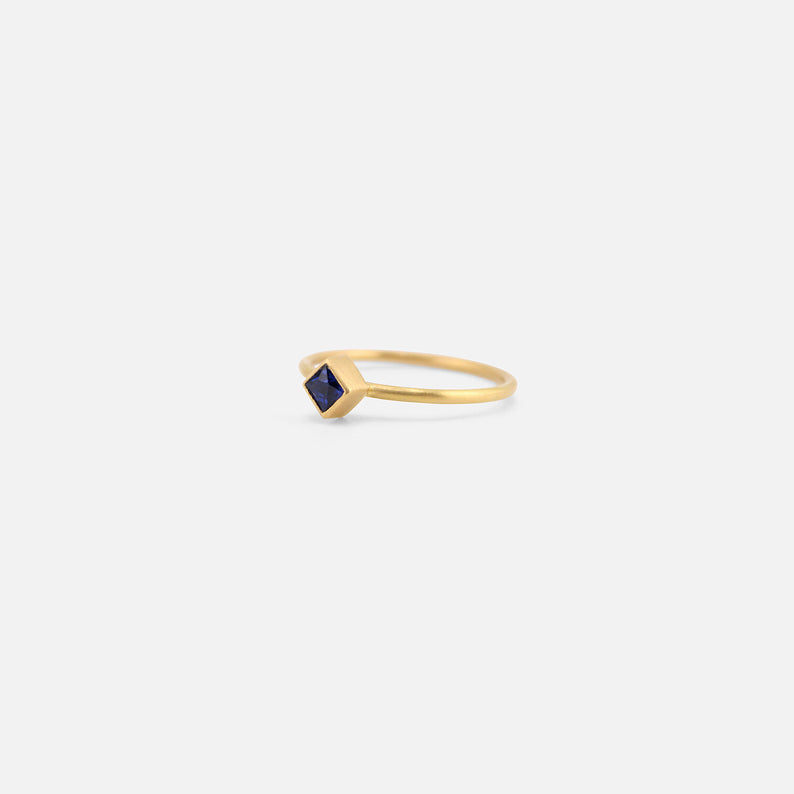 GABRIELLA KISS 18K & TINY SQUARE BLUE SAPPHIRE RING, .25CT