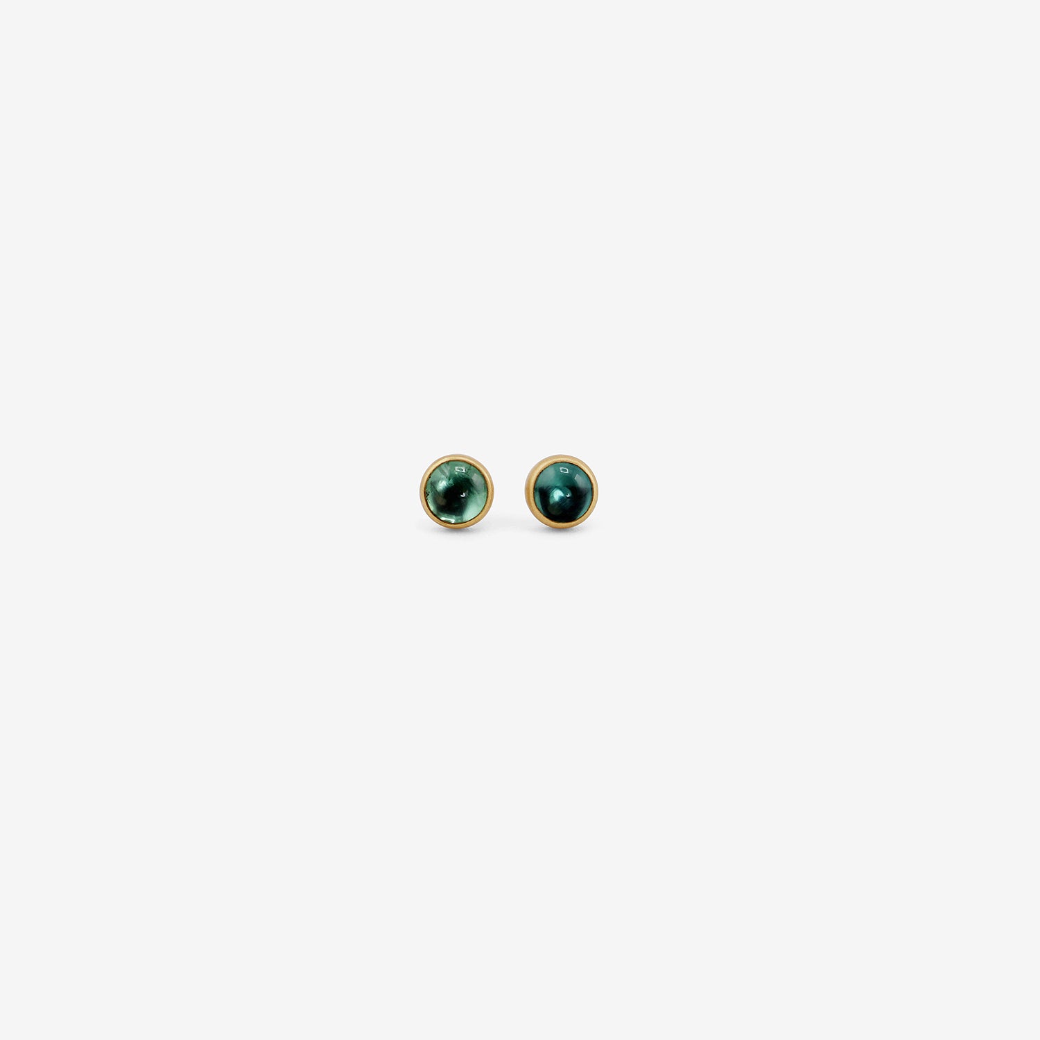 LOLA BROOKS 18K & ROUND CABOCHON GREEN TOURMALINE STUDS, 1.49CT