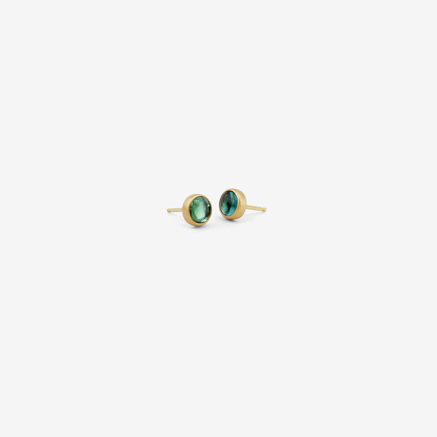 LOLA BROOKS 18K & ROUND CABOCHON GREEN TOURMALINE STUDS, 1.49CT