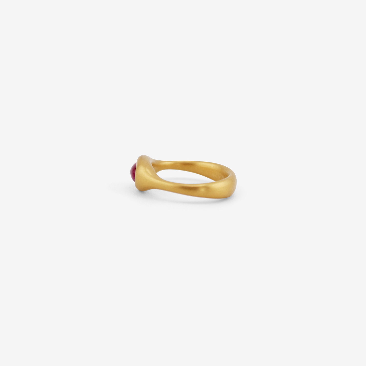 LOLA BROOKS 22K & ELONGATED OVAL RUBY CAST RING, 2.18CT