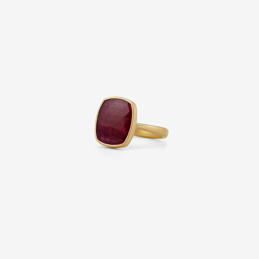 LOLA BROOKS 18K & ROSE-CUT RUBY CHICLET RING, 5.12CT