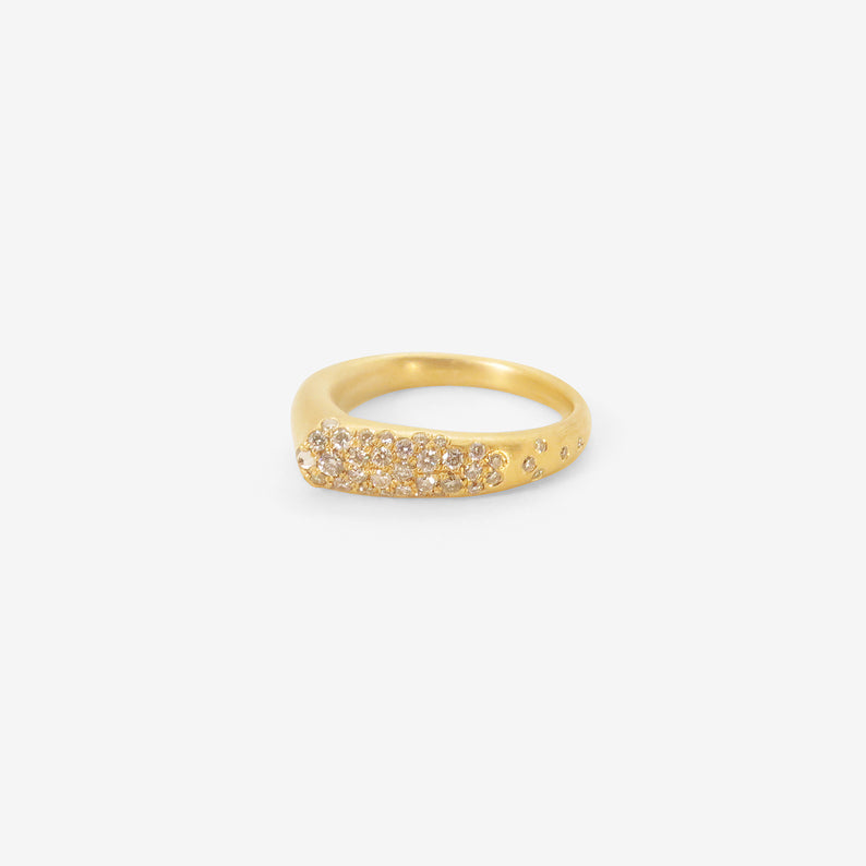 Flor a women's cacique gold ring, Designer Collection