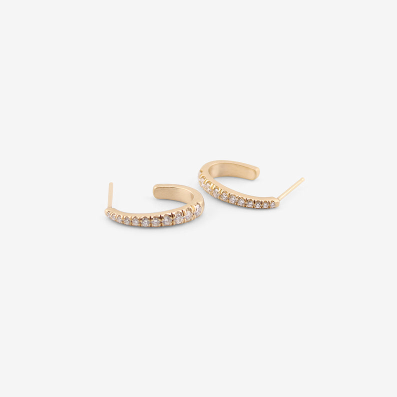 NICOLE LANDAW 14K & WHITE DIAMOND SMALL GRADUATED PAVÉ HOOPS, 0.26CT