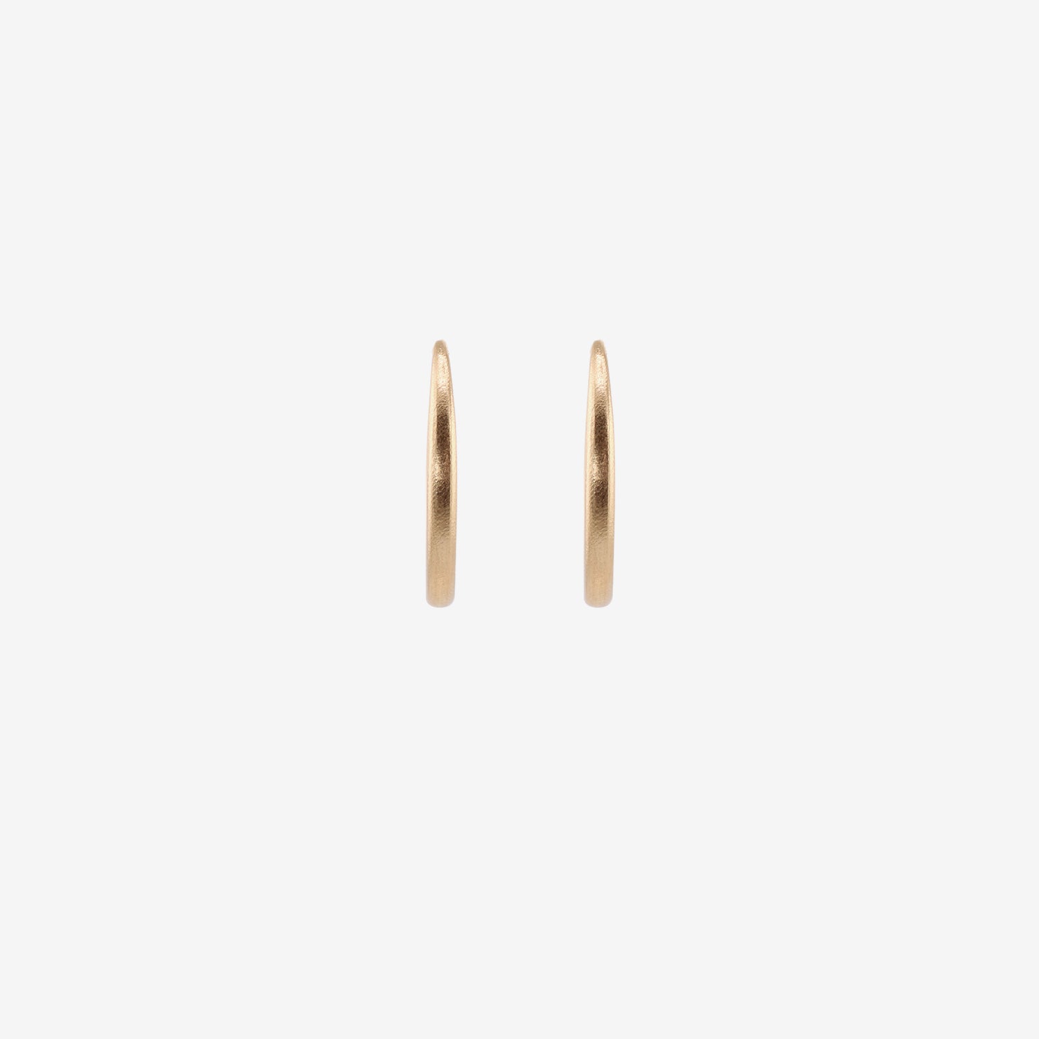 NICOLE LANDAW 14K HOLLOW-FORMED SCULPTED HOOPS ON POSTS