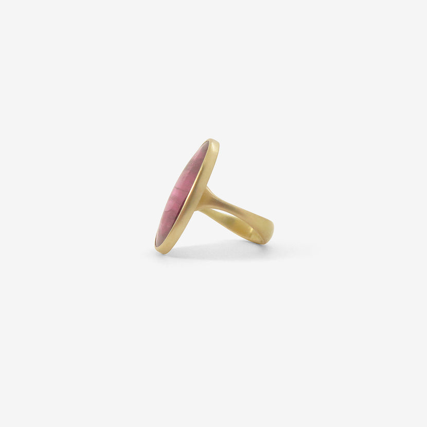 LOLA BROOKS 18K & OVAL POWDER PINK TOURMALINE LENS RING, 14.15CT