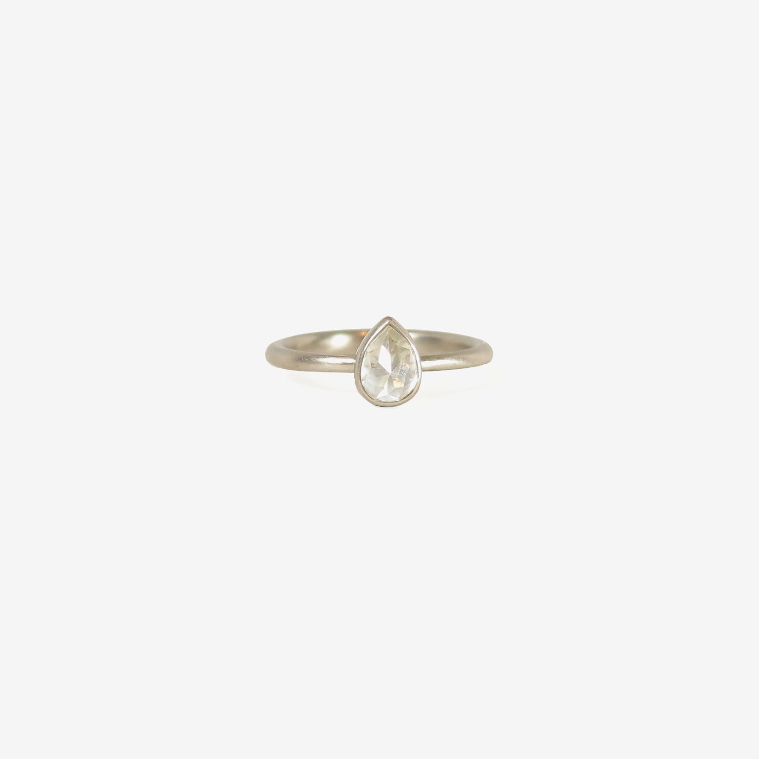 LOLA BROOKS 18K PALLADIUM & PEAR-SHAPED FOGGY WHITE DIAMOND RING, 0.95CT
