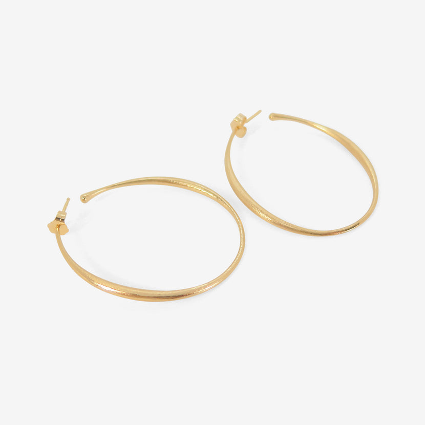 NICOLE LANDAW 14K HEWN OVAL HOOP EARRINGS