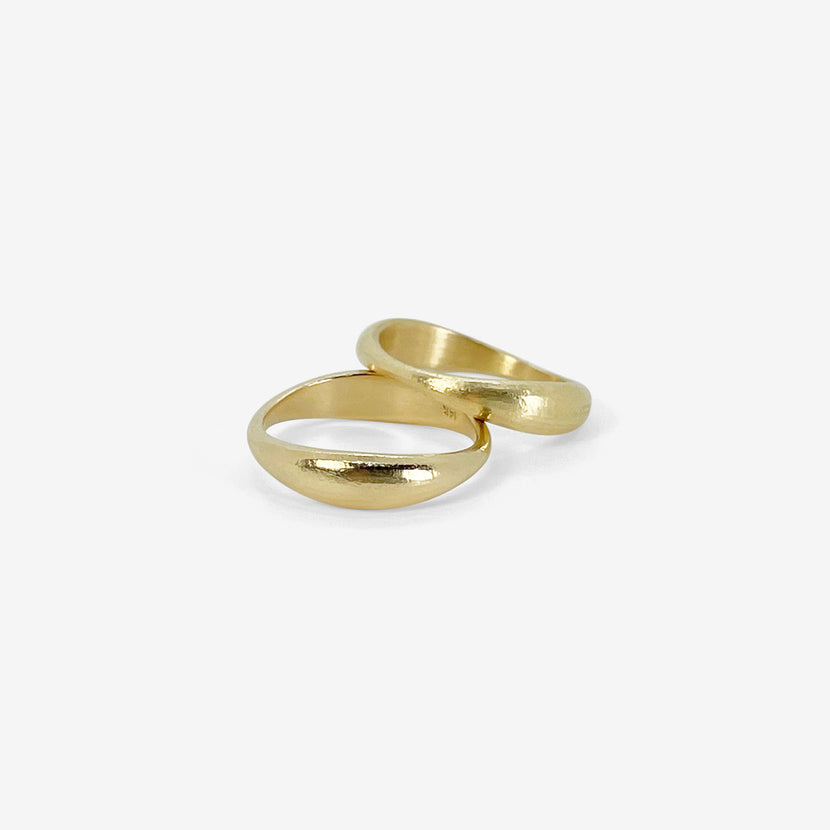 NICOLE LANDAW PAIR OF 14K NESTING HEWN STACKING RINGS