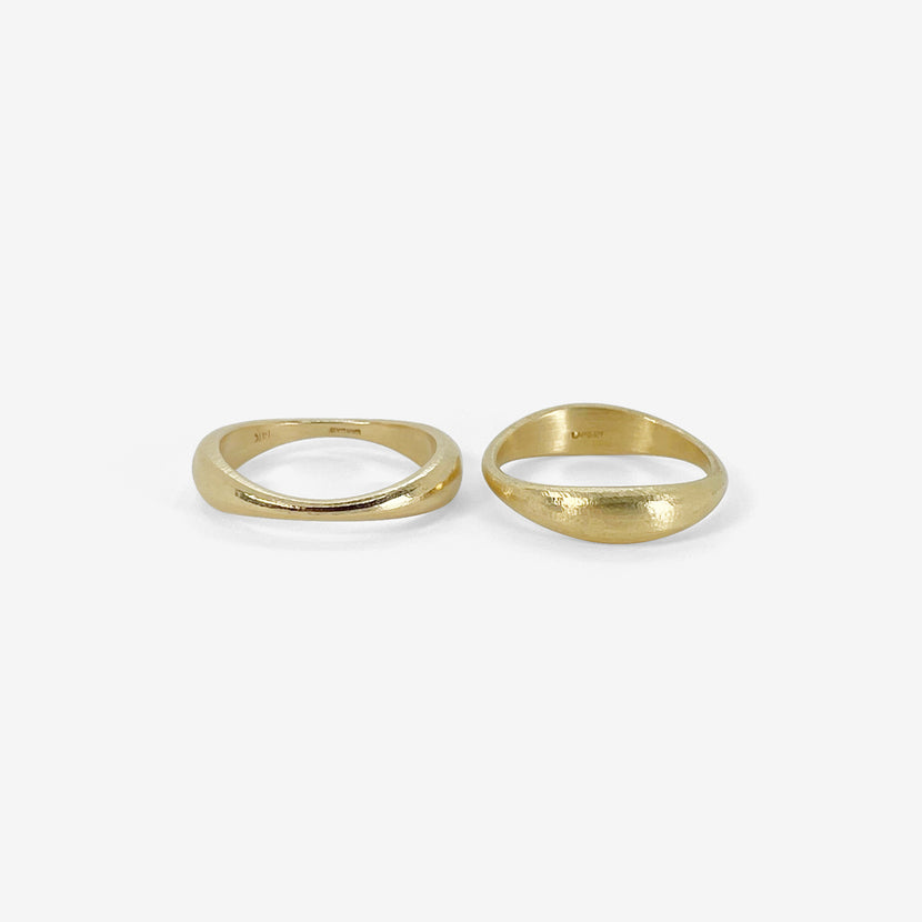 NICOLE LANDAW PAIR OF 14K NESTING HEWN STACKING RINGS