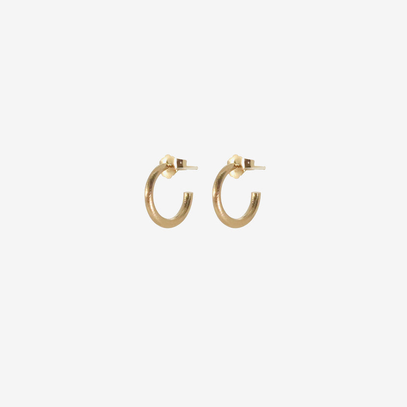 NICOLE LANDAW 14K THIN SMALL HOOPS ON POSTS