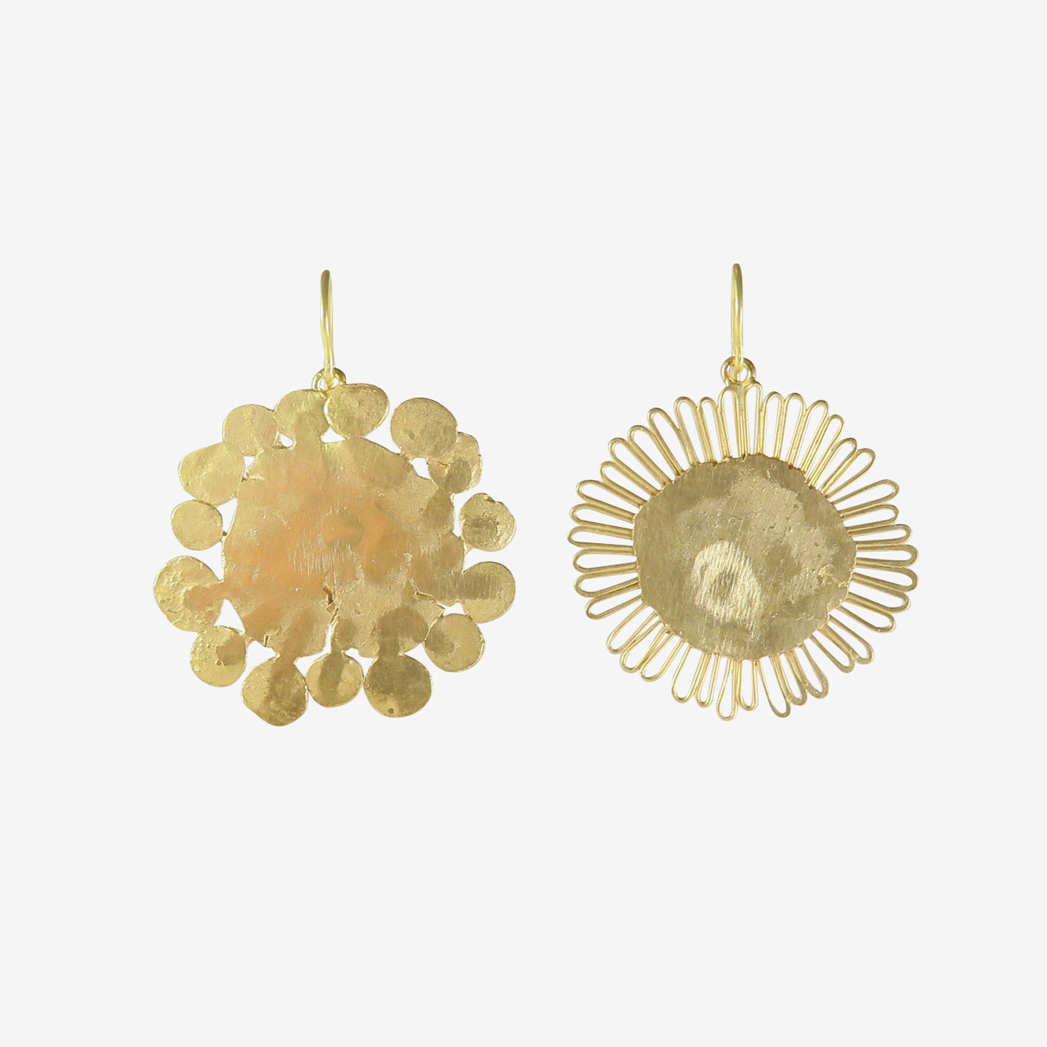 JUDY GEIB 18K LARGE FLAT FLOWERY EARRINGS