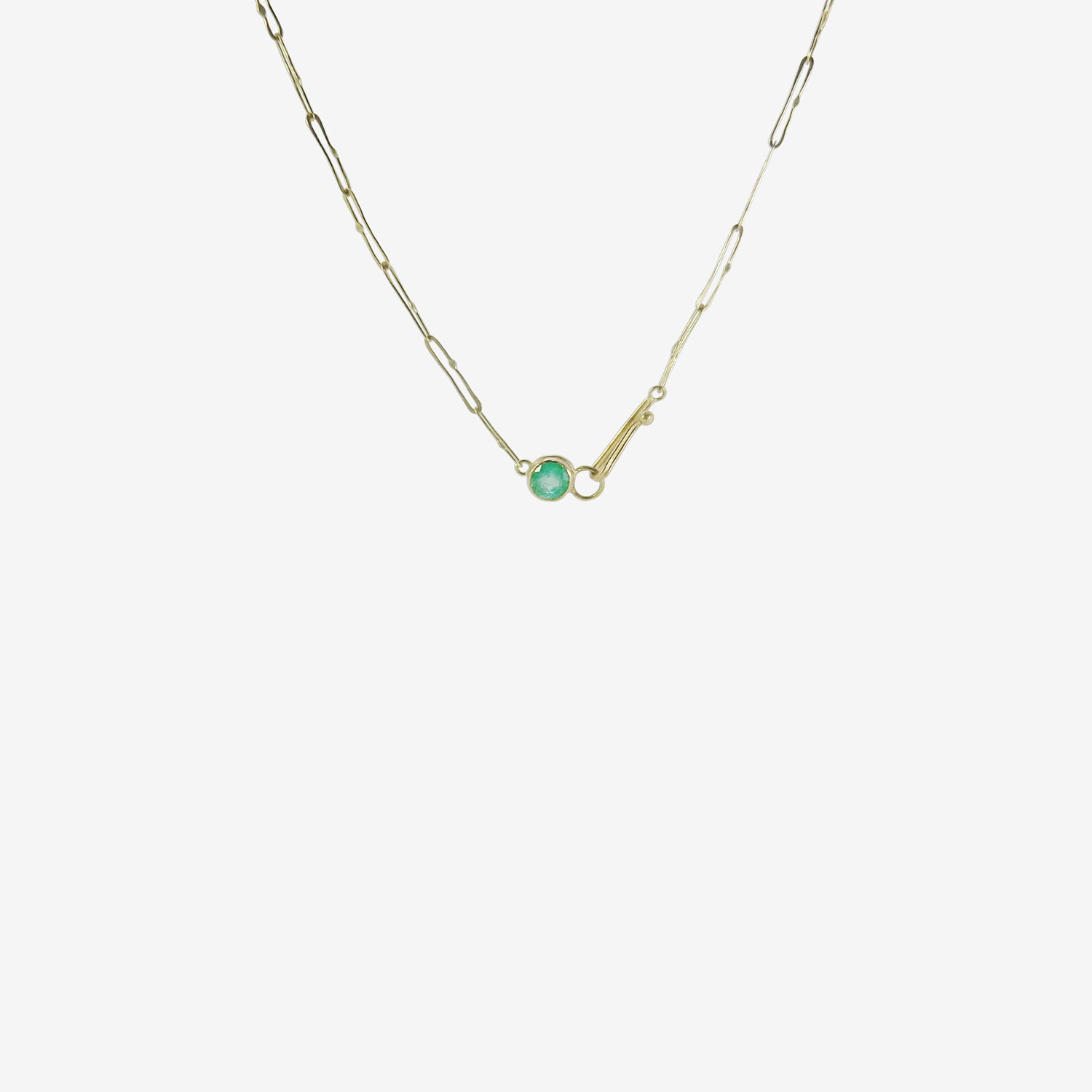 JUDY GEIB 18K & COLOMBIAN EMERALD ECHO NECKLACE WITH EMERALD CLASP, 6.25CT