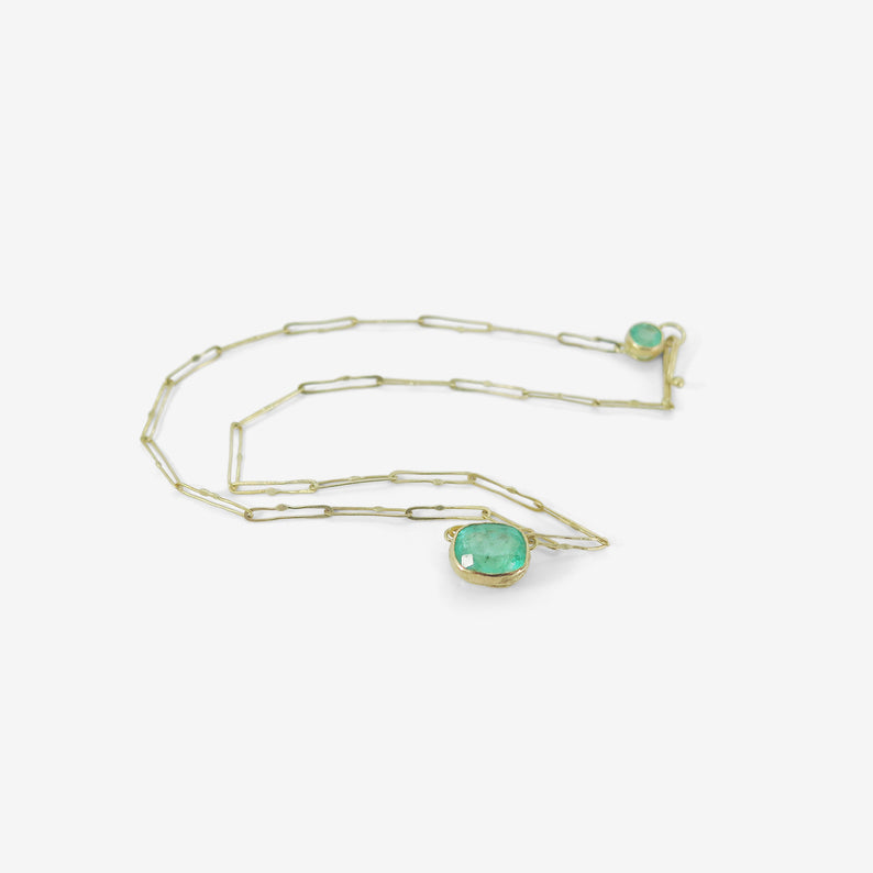 JUDY GEIB 18K & COLOMBIAN EMERALD ECHO NECKLACE WITH EMERALD CLASP, 6.25CT