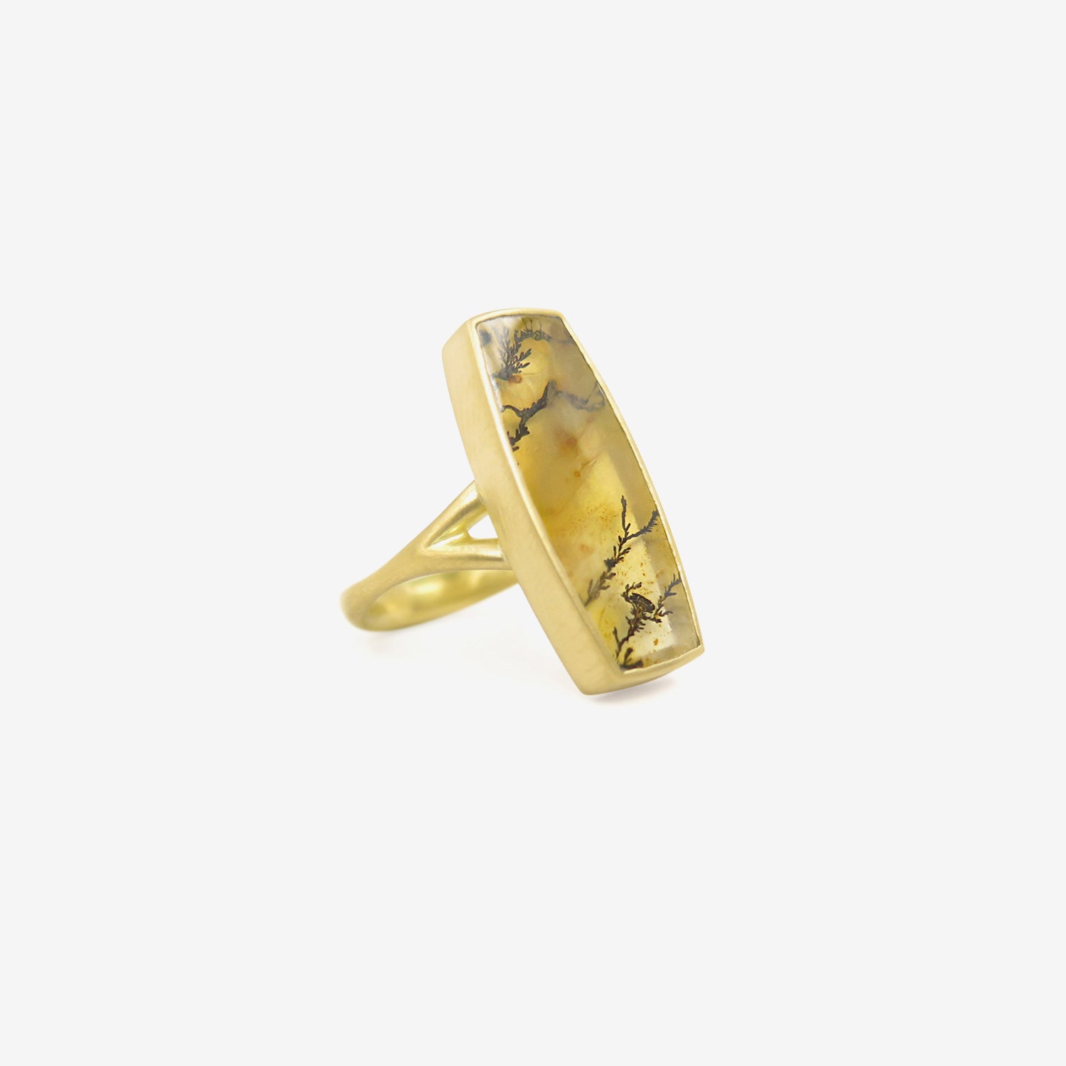 LOLA BROOKS 18K & LARGE RECTANGULAR DENDRITIC QUARTZ RING