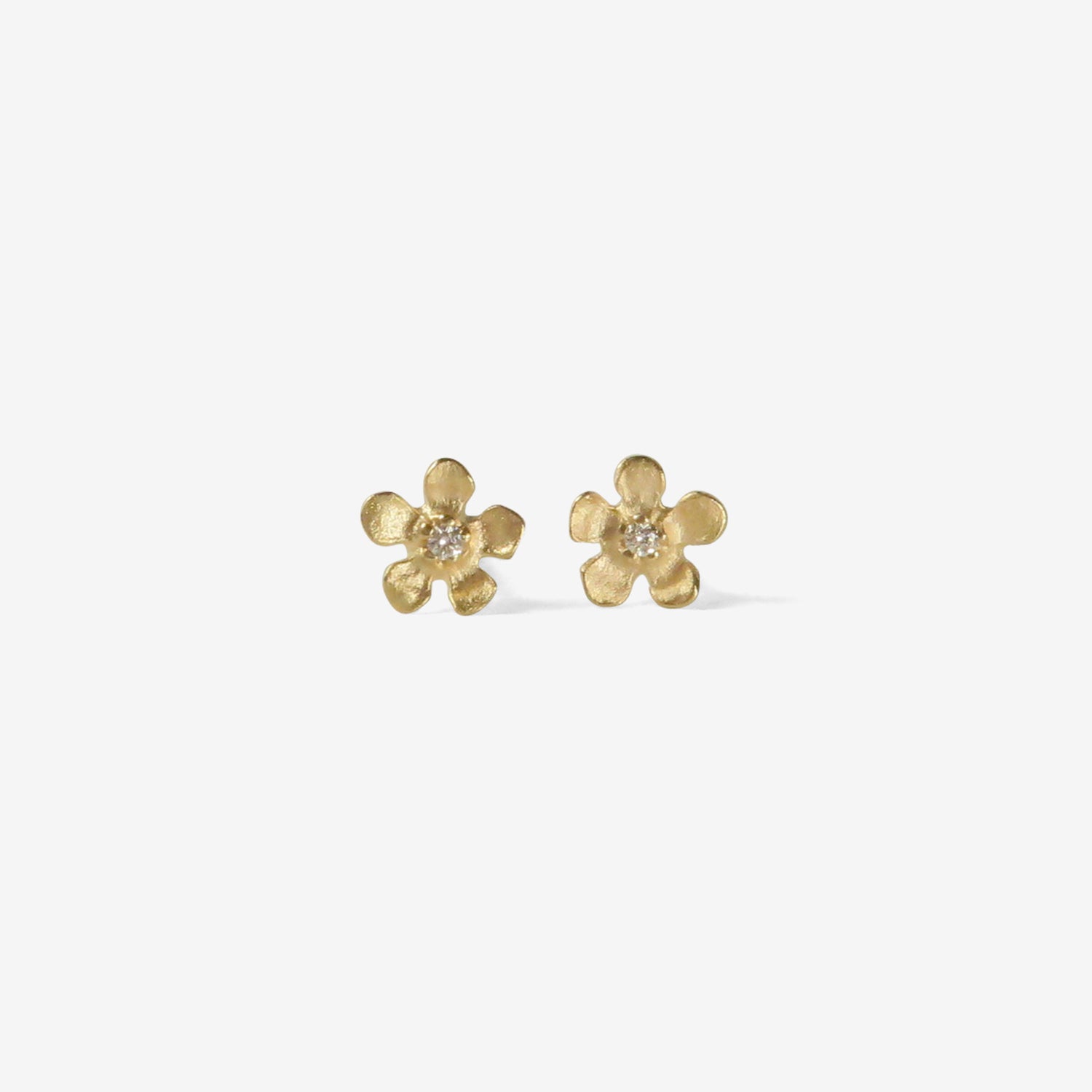 14K Gold .24 Carat Total Weight Diamond Halo Stud Earrings – QUEEN MAY