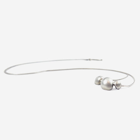 TED MUEHLING STERLING SILVER THREE SNAIL SHELL NECKLACE, 17"