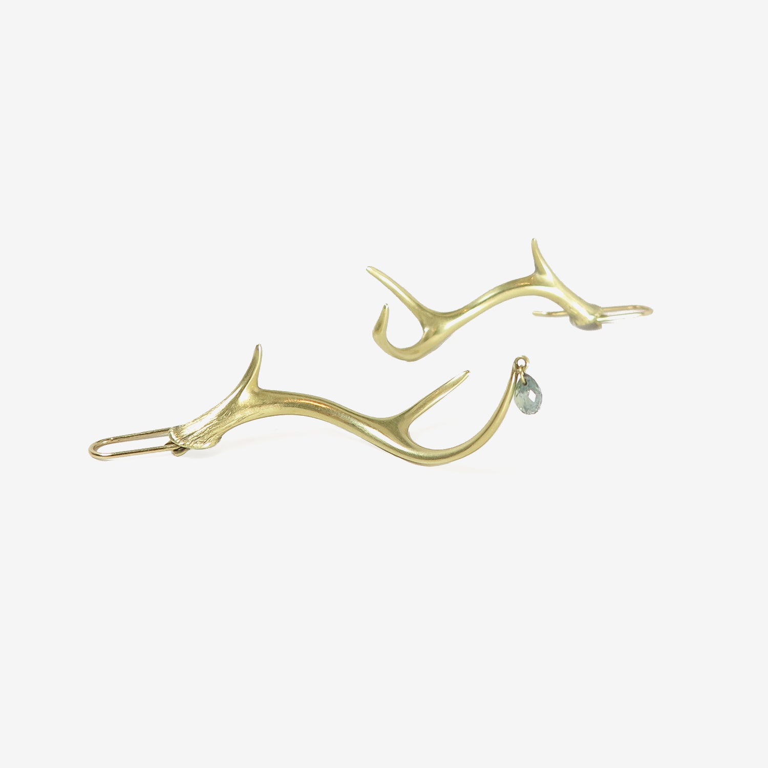 GABRIELLA KISS 18K SMALL ANTLER EARRINGS WITH SAPPHIRE BRIOLETTE