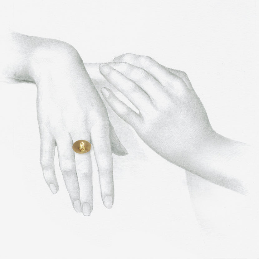 GABRIELLA KISS 10K LOVE TOKEN RING – “IN MEDIAS RES” – INTO THE MIDST