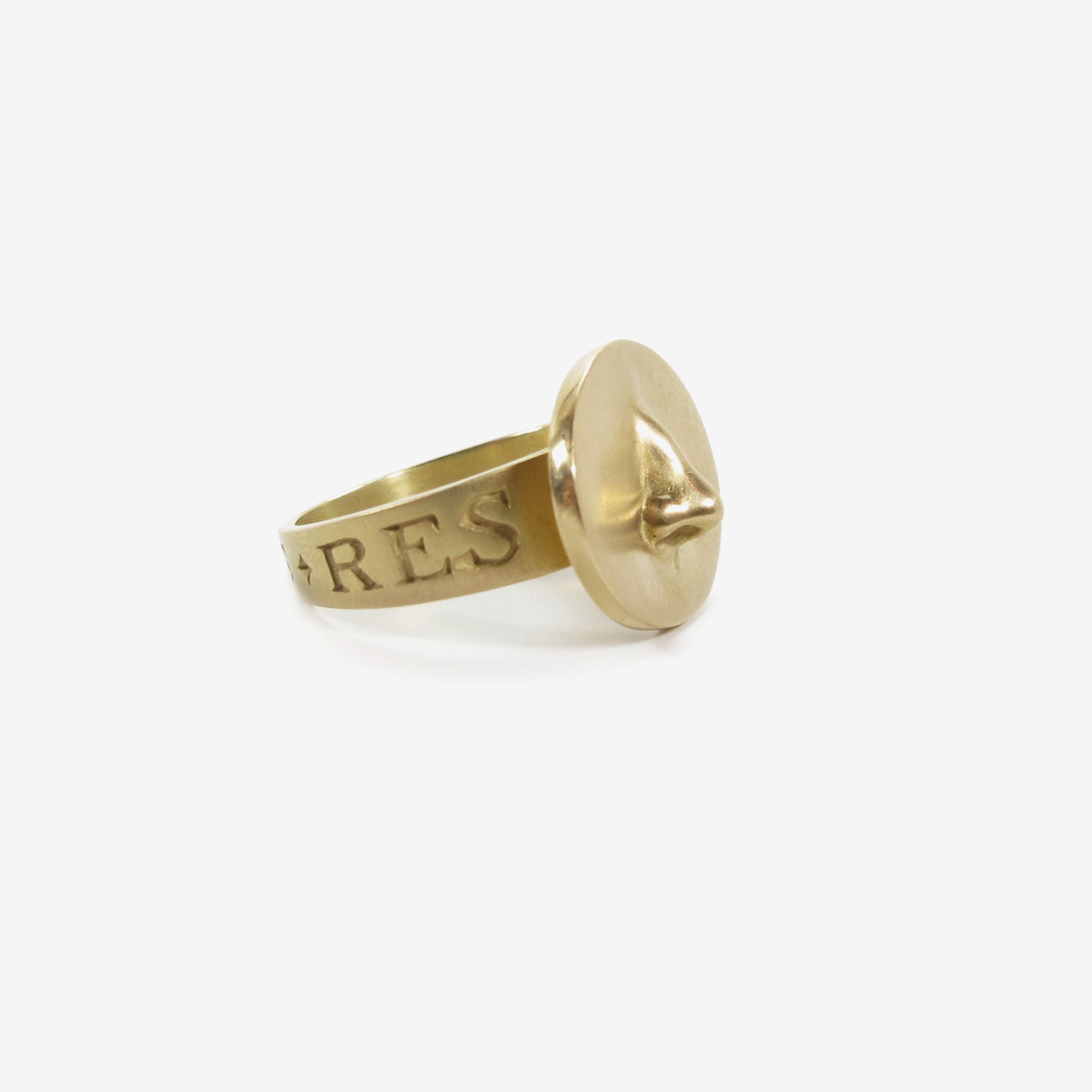 GABRIELLA KISS 10K LOVE TOKEN RING – “IN MEDIAS RES” – INTO THE MIDST