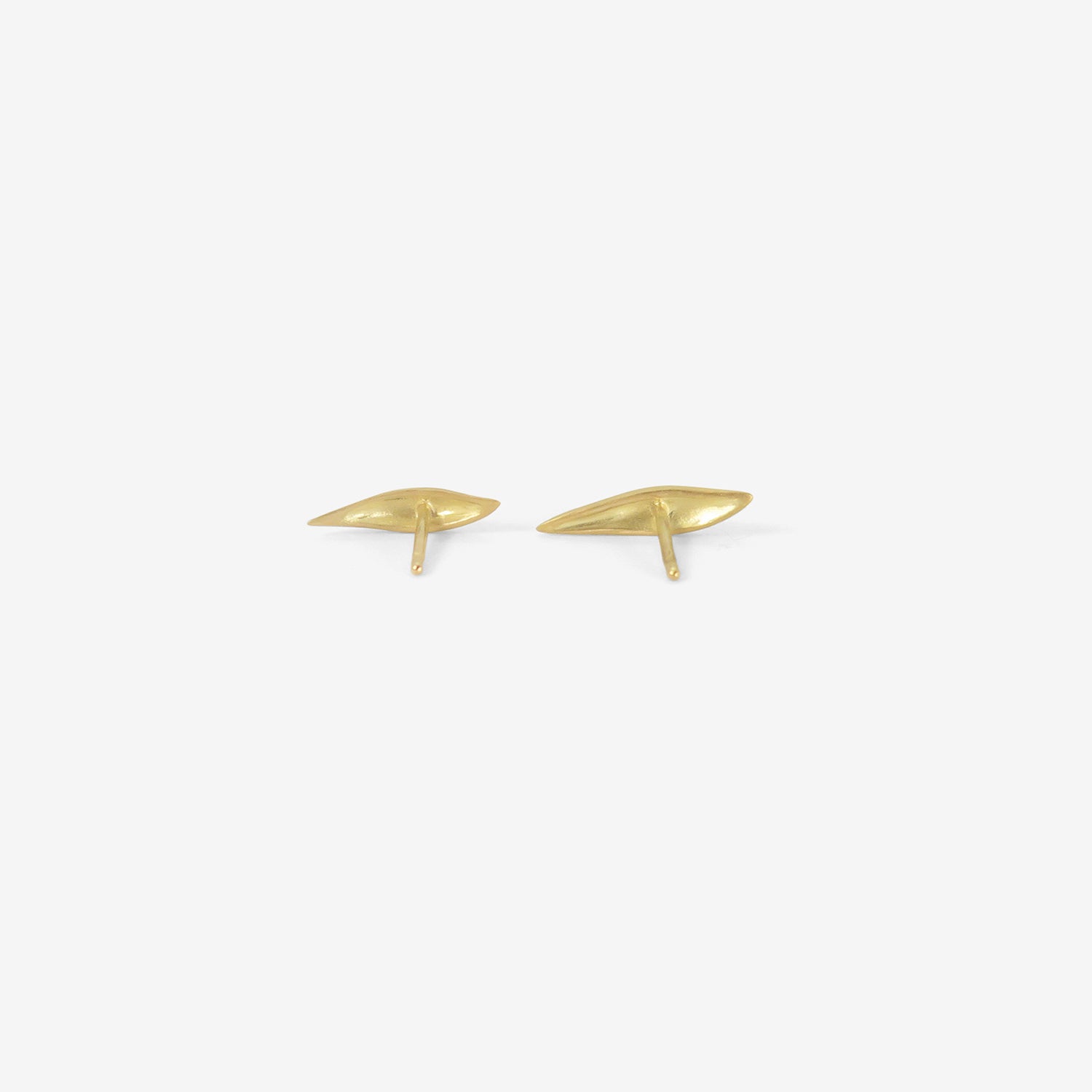 GABRIELLA KISS 18K MEDIUM SLUG STUDS