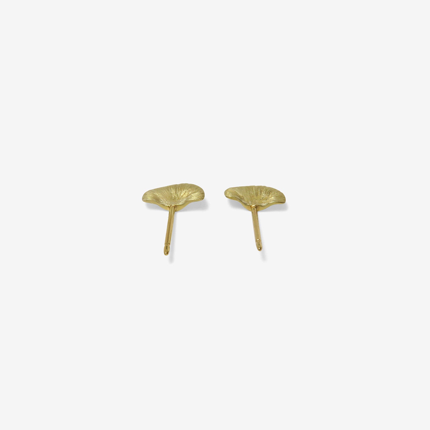 GABRIELLA KISS 14K GREEN GOLD TINY SHELF MUSHROOM POSTS