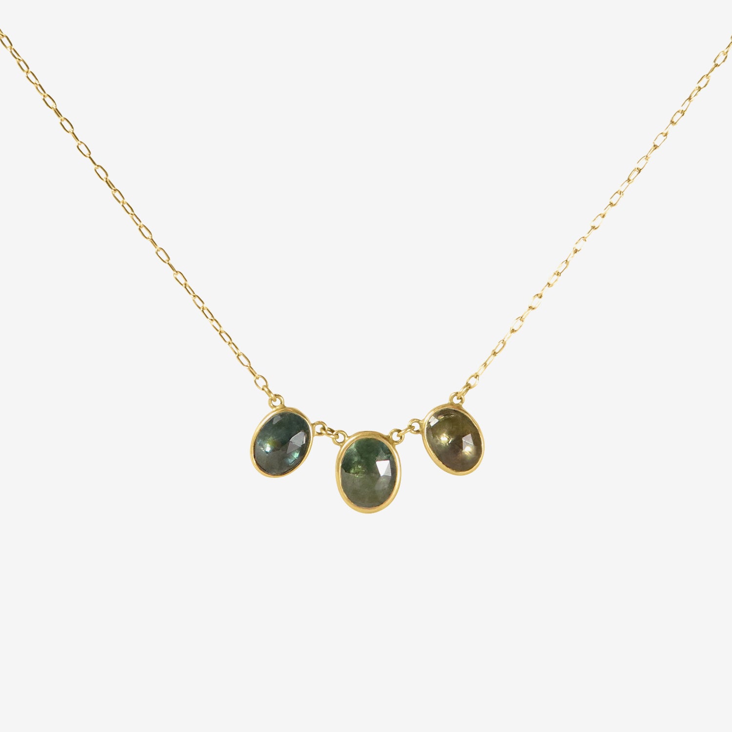 Pearl Designer Green Stone Gold Necklace, Packaging Type: Box at Rs  80000/piece in Hyderabad