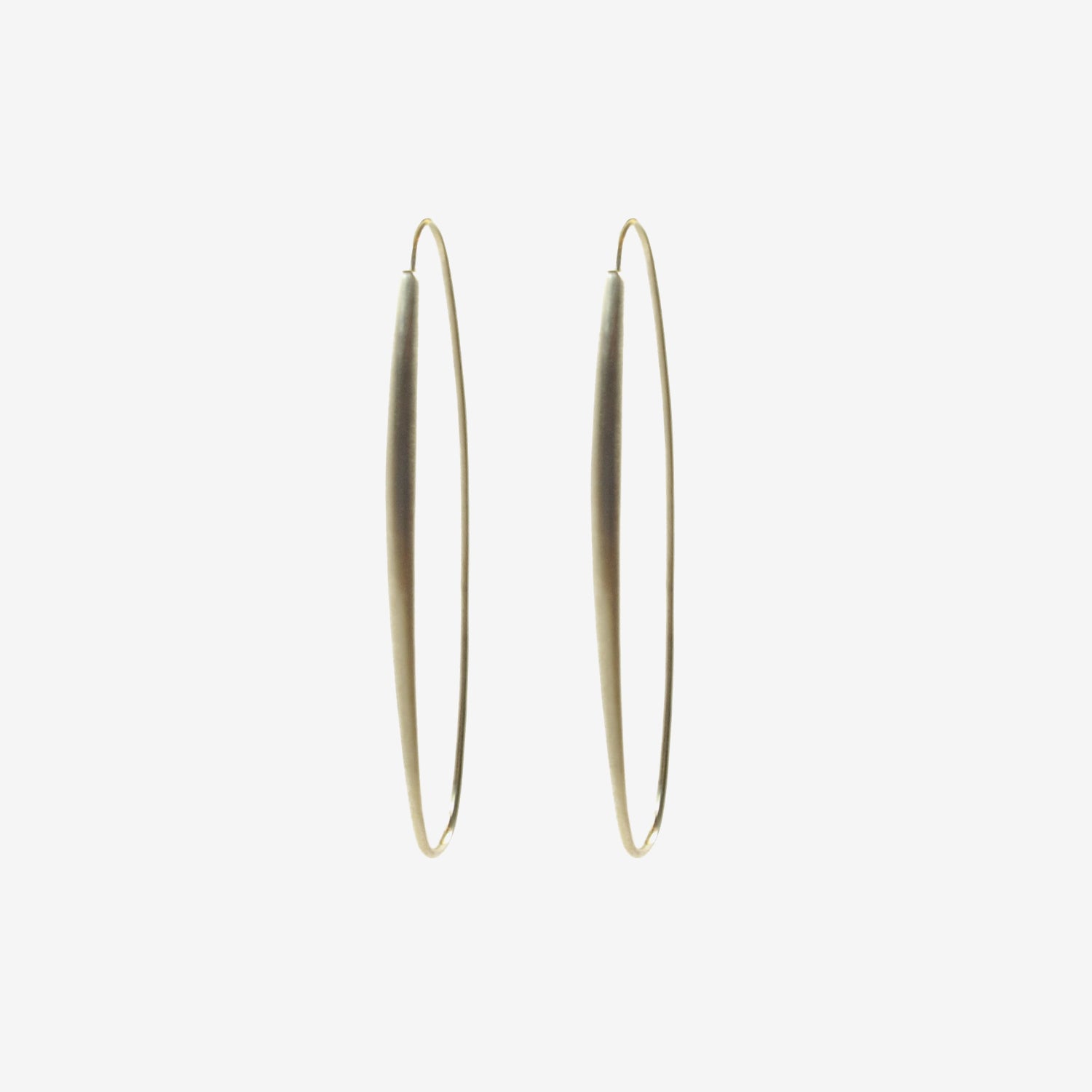 TED MUEHLING 14K WHITE GOLD SMALL OVAL HOOPS