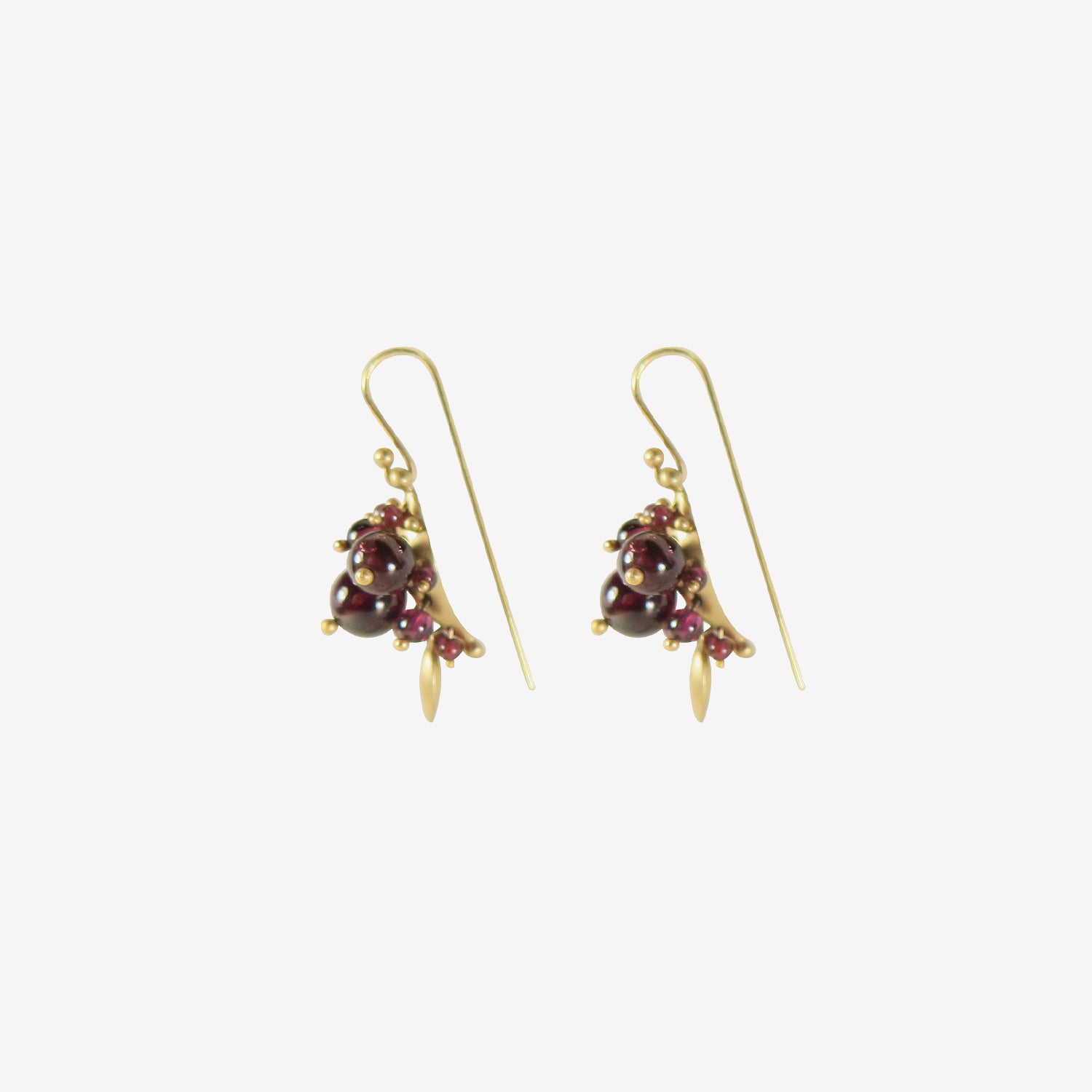 TED MUEHLING 10K & GARNET BUG CLUSTER EARRINGS