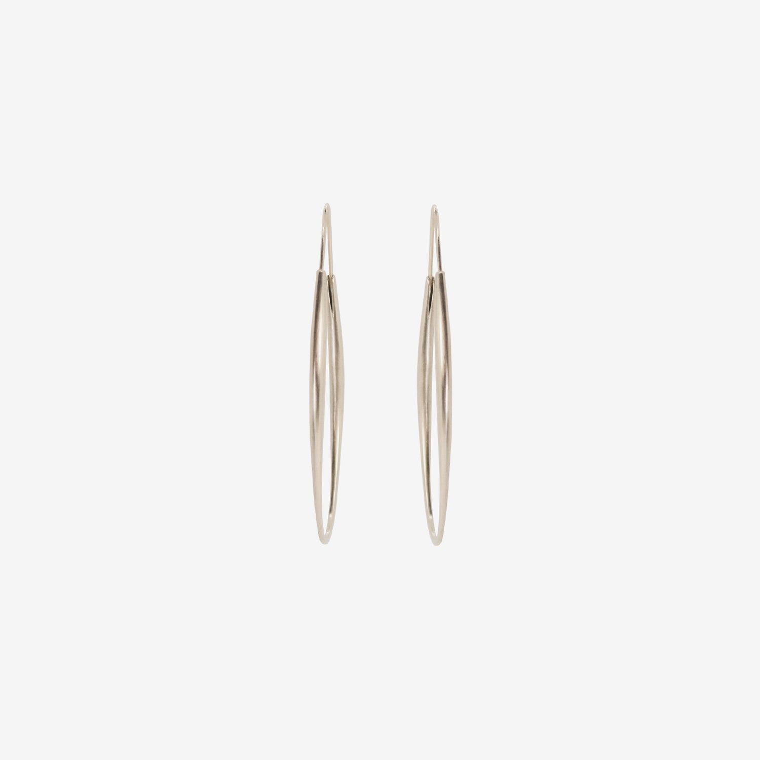 TED MUEHLING 14K WHITE GOLD LARGE OVAL HOOPS