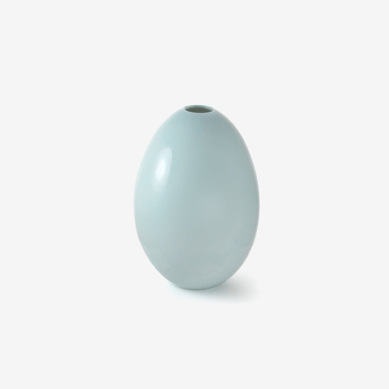 TED MUEHLING ROBIN’S EGG LIGHT BLUE GLAZED SMALL EGG VASE