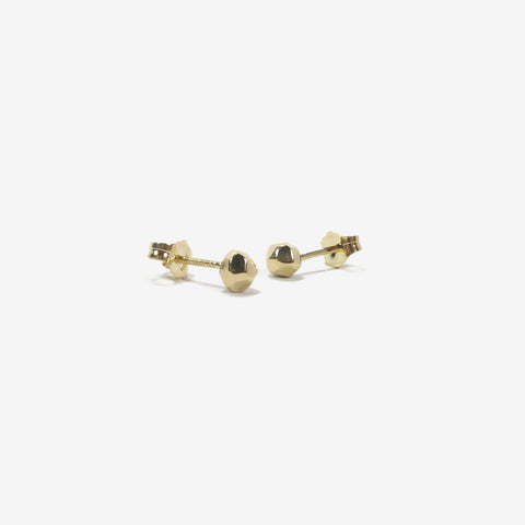 NICOLE LANDAW 14K YELLOW GOLD TINY PEBBLE STUDS