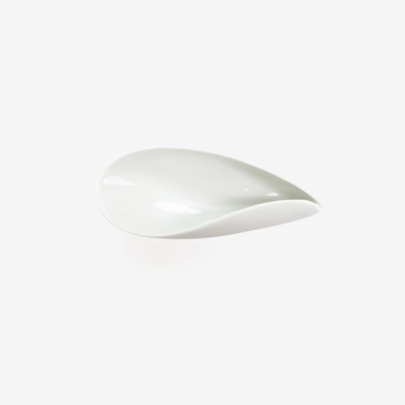 TED MUEHLING PORCELAIN MUSSEL SHELL